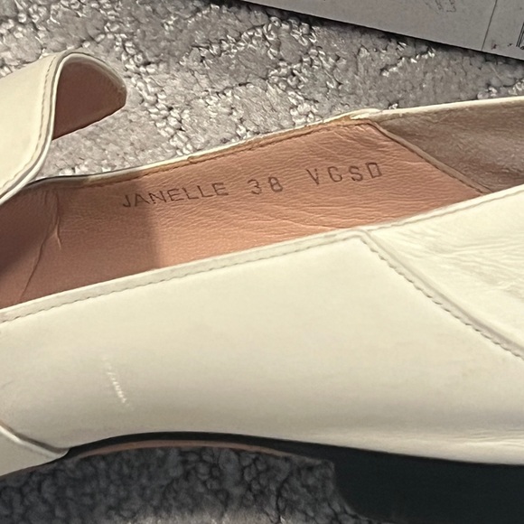 Bally Janelle loafer, color ‘Bone’, Size 38 - Picture 6 of 6